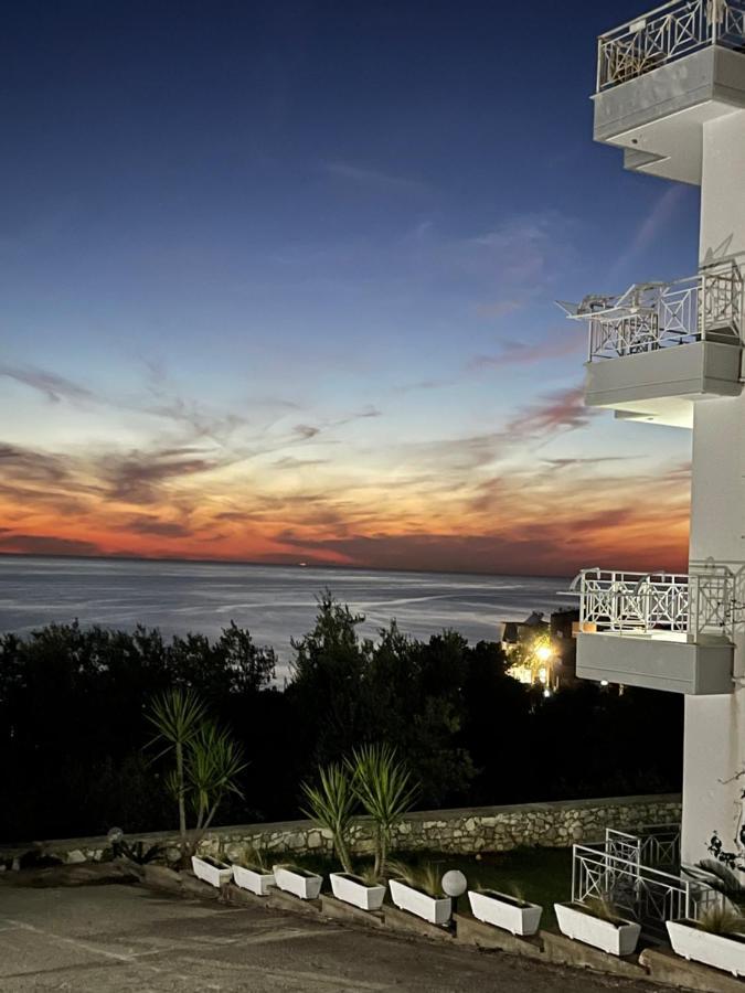 Villa 61 Sea And Sunset View Dhërmi Екстериор снимка